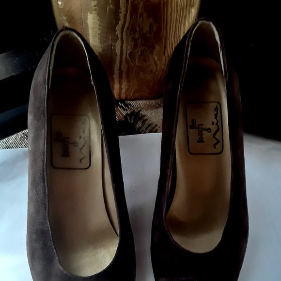 Touch of NINA SZ 7 1/2 M Brown Suede Leather Crocodile Croc 3" Heel Pumps Shoes - Picture 2 of 6